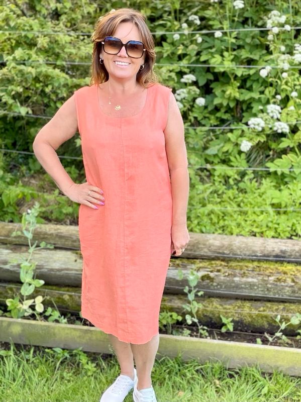 Lava dress  med knapper salmon