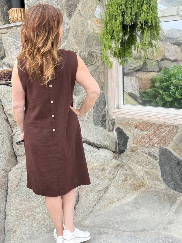 Lava dress  med knapper brun