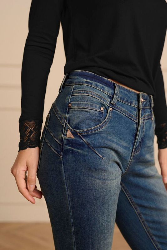Amalie jeans   Bootcut lengde 30