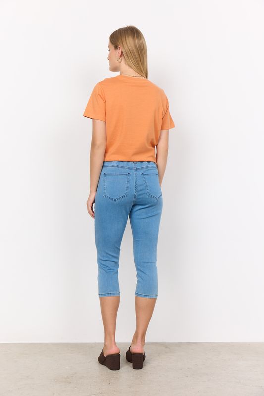 Nadira capri 